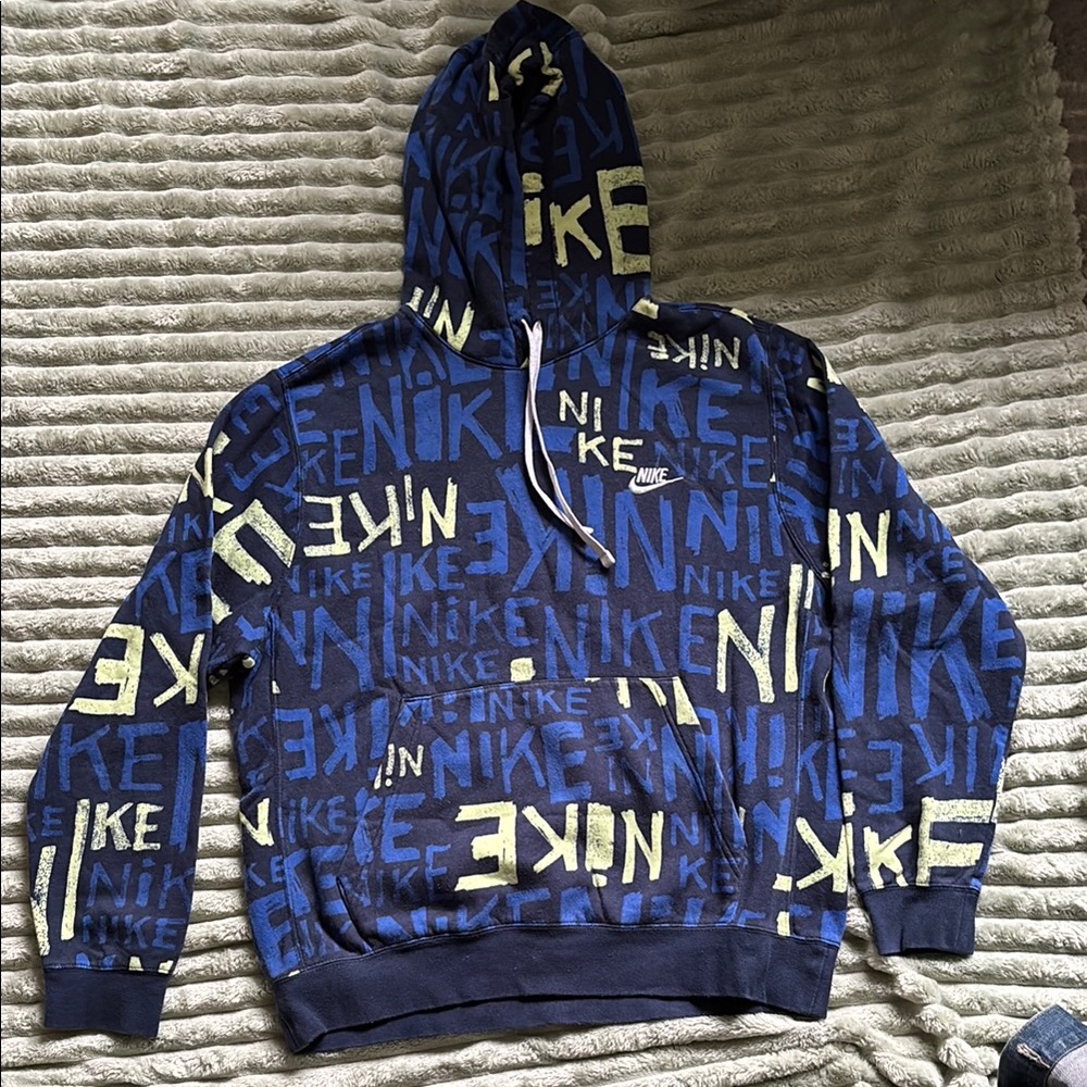 Nike Men's Blue and Yellow Graphic Hoodie